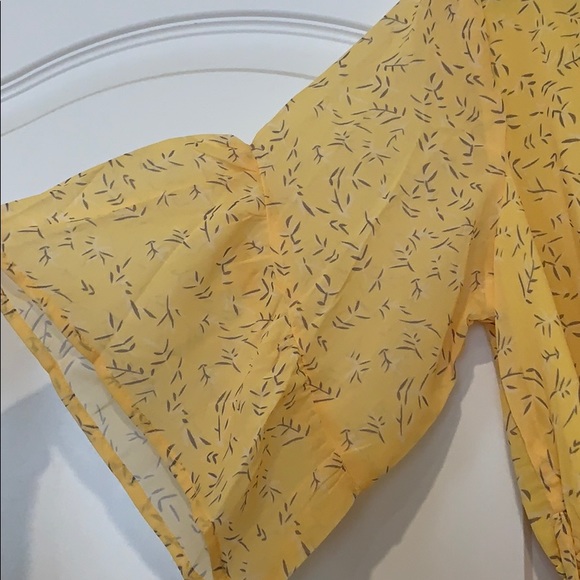 Yellow flowy dress - Picture 5 of 7